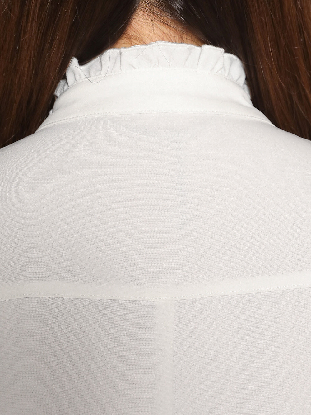 モデル:164cm(着用サイズ:FREE 着用カラー:WHT)