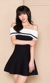 モデル:164cm(着用サイズ:FREE 着用カラー:BLK)