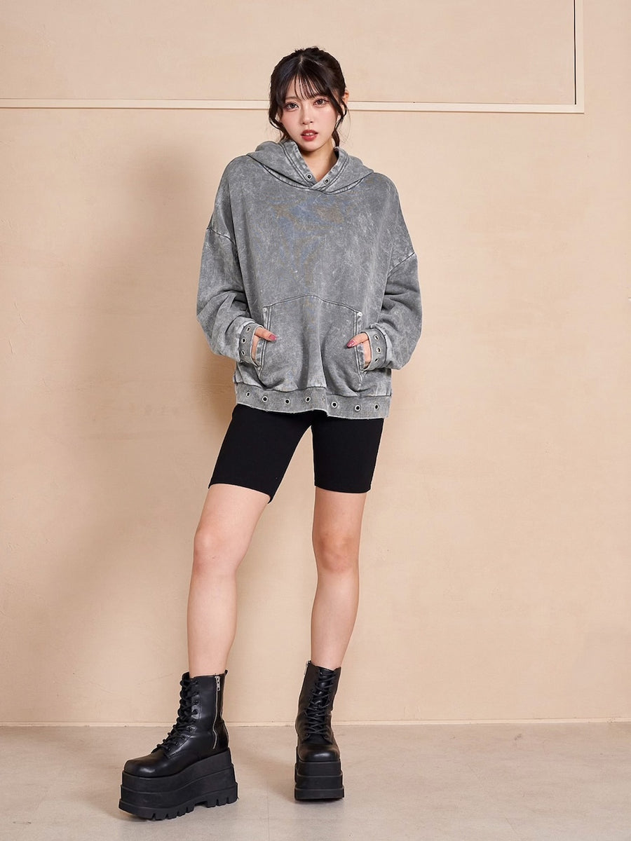 モデル:164cm(着用サイズ:FREE 着用カラー:C-GRY)