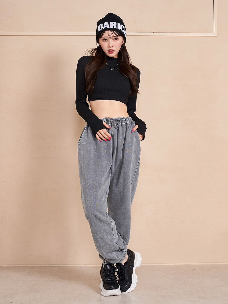モデル:164cm(着用サイズ:FREE 着用カラー:C-GRY)