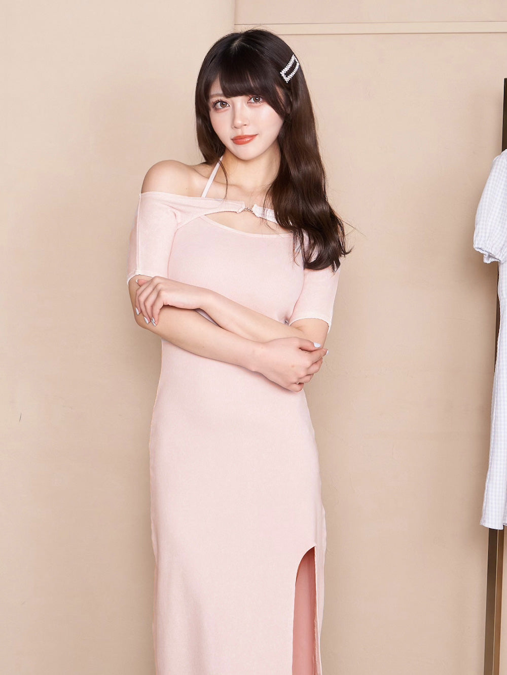 モデル:164cm(着用サイズ:FREE 着用カラー:PNK)