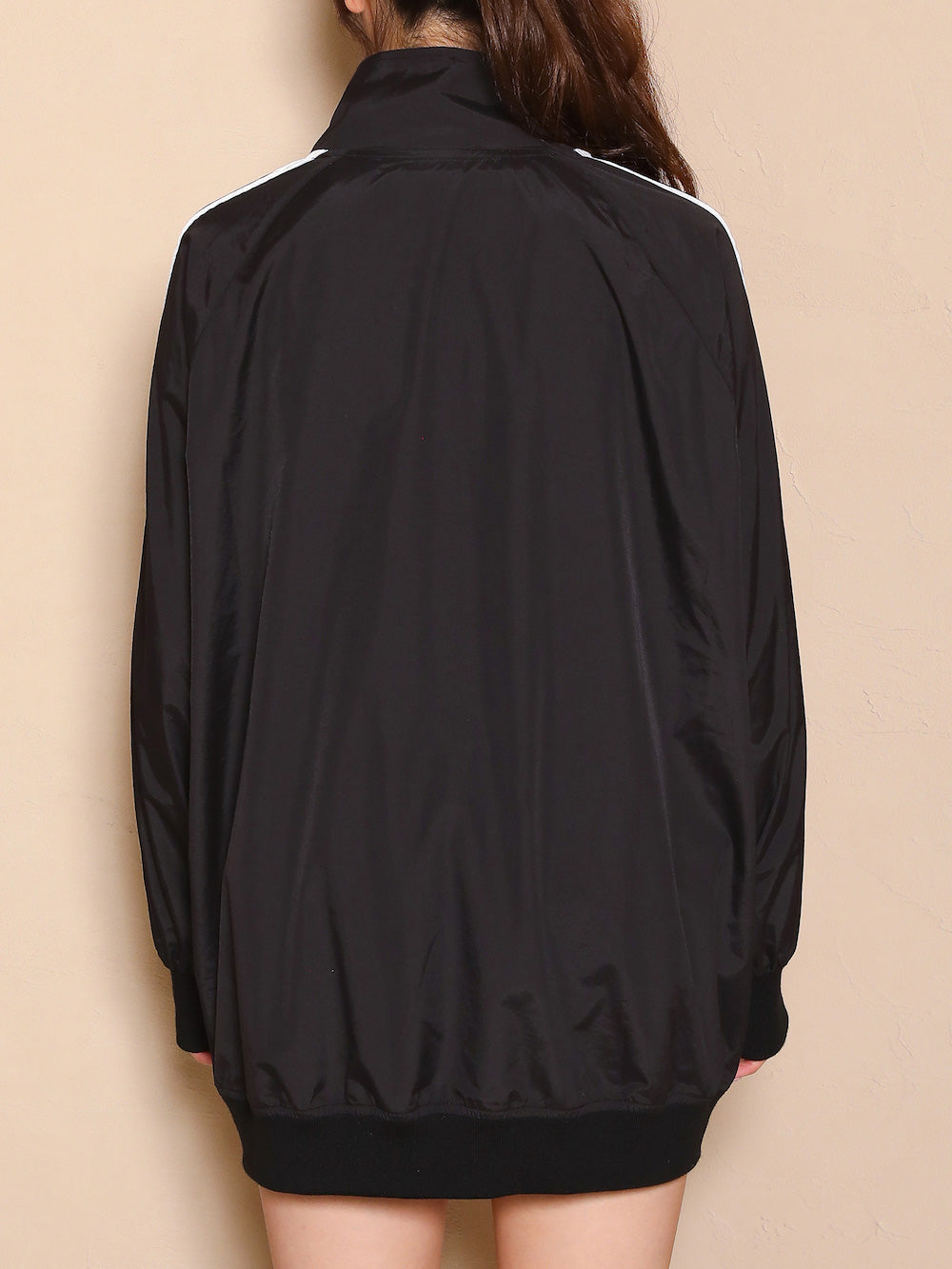 モデル:163cm(着用サイズ:FREE 着用カラー:BLK)