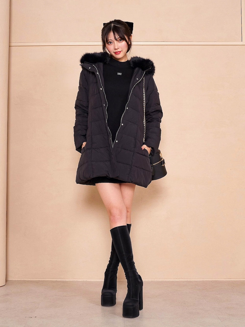 モデル:164cm(着用サイズ:S 着用カラー:BLK)