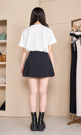 モデル:164cm(着用サイズ:S 着用カラー:BLK)