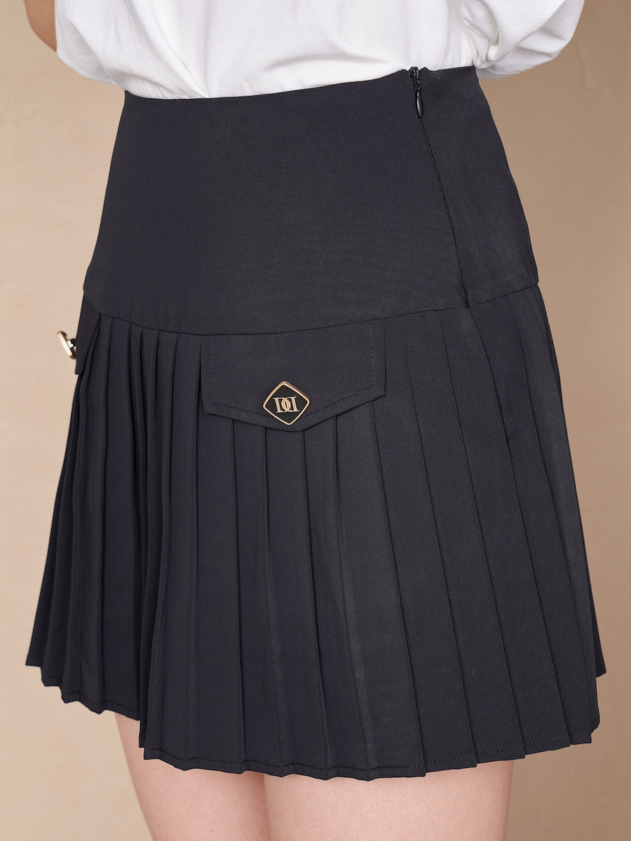 モデル:164cm(着用サイズ:S 着用カラー:BLK)