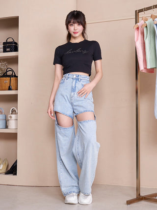 モデル:164cm(着用サイズ:FREE 着用カラー:BLK)