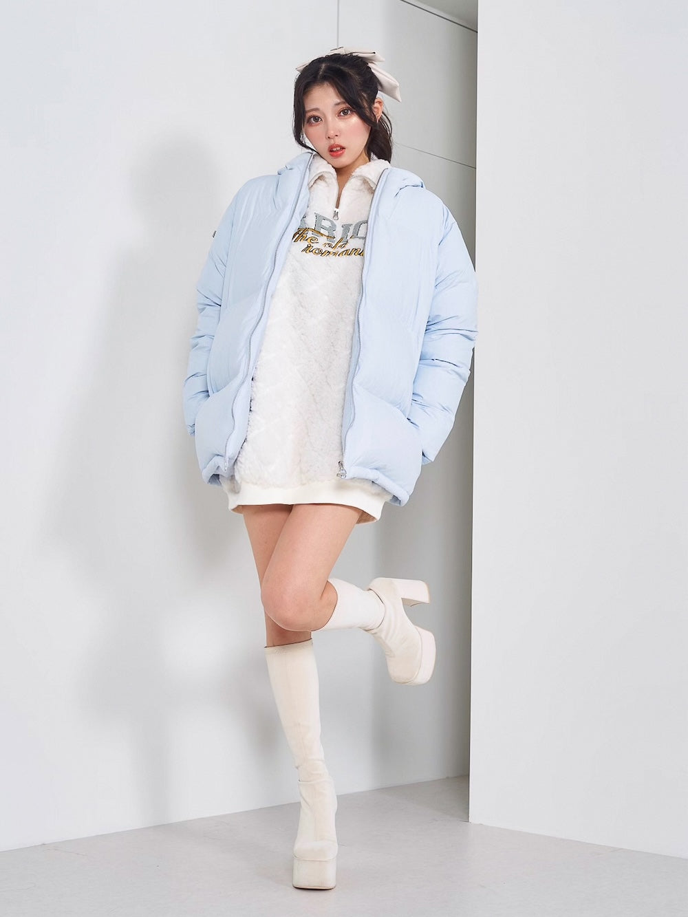 モデル:164cm(着用サイズ:FREE 着用カラー:IVO)