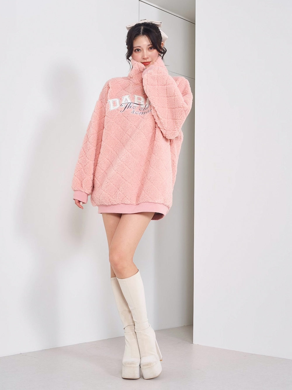モデル:164cm(着用サイズ:FREE 着用カラー:PNK)