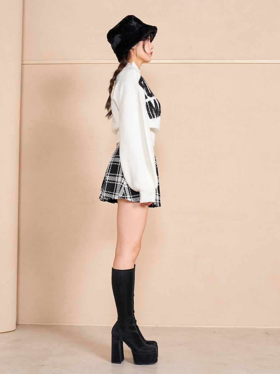 モデル:164cm(着用サイズ:FREE 着用カラー:WHT)