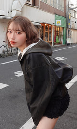 モデル:155cm(着用サイズ:FREE 着用カラー:BLK)