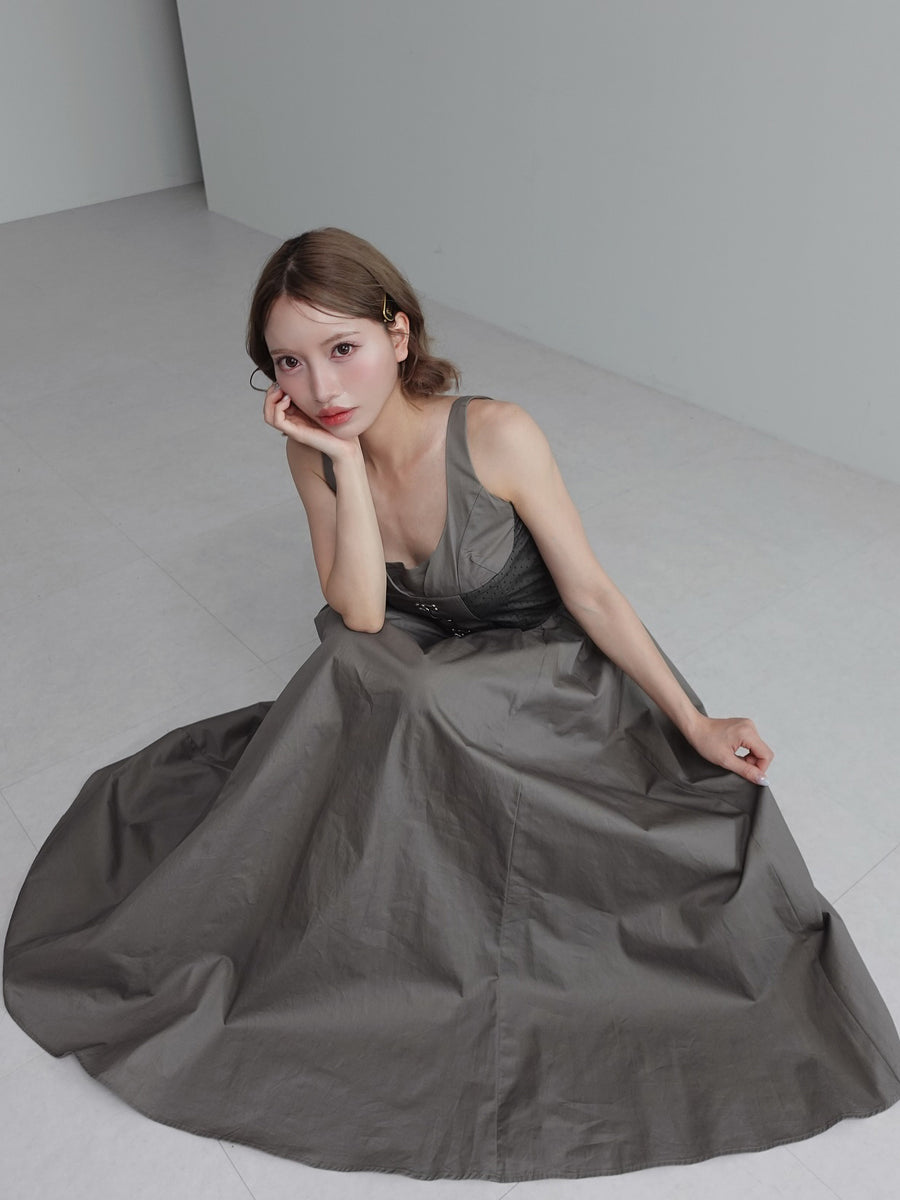 モデル:155cm(着用サイズ:FREE 着用カラー:GRY)