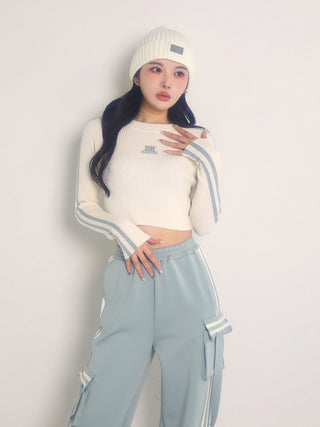 モデル:160cm(着用サイズ:FREE 着用カラー:WHT)