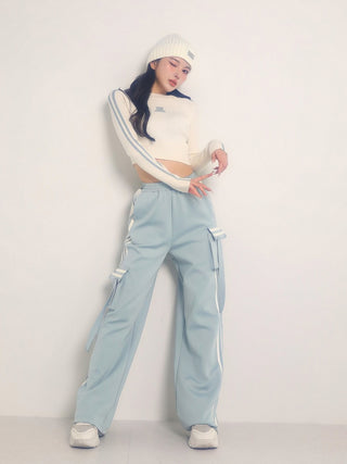 モデル:160cm(着用サイズ:FREE 着用カラー:WHT)