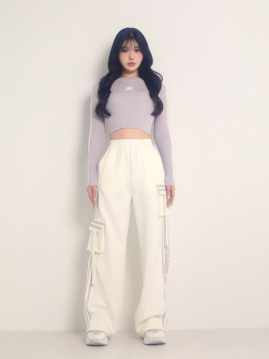 モデル:160cm(着用サイズ:FREE 着用カラー:WHT)