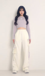 モデル:160cm(着用サイズ:FREE 着用カラー:WHT)