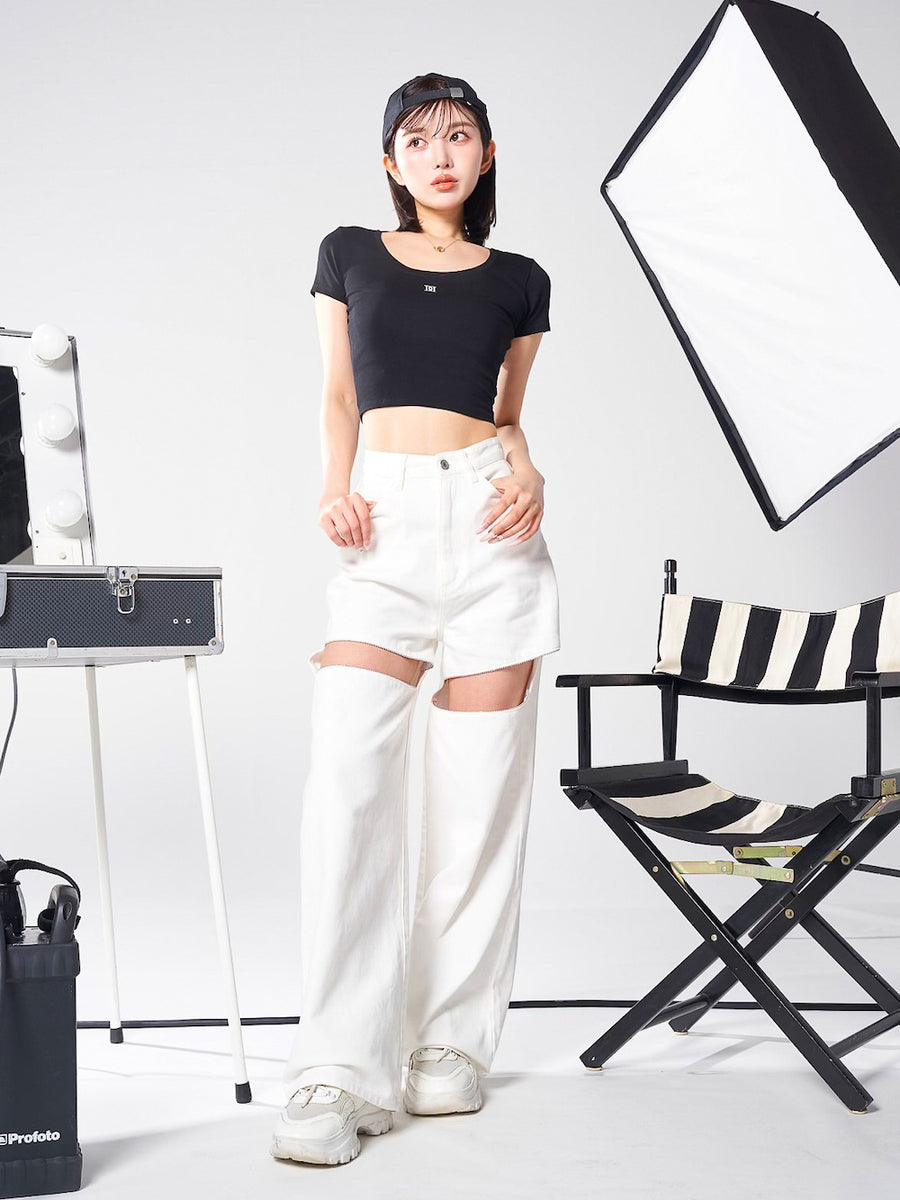 モデル:160cm(着用サイズ:FREE 着用カラー:BLK)