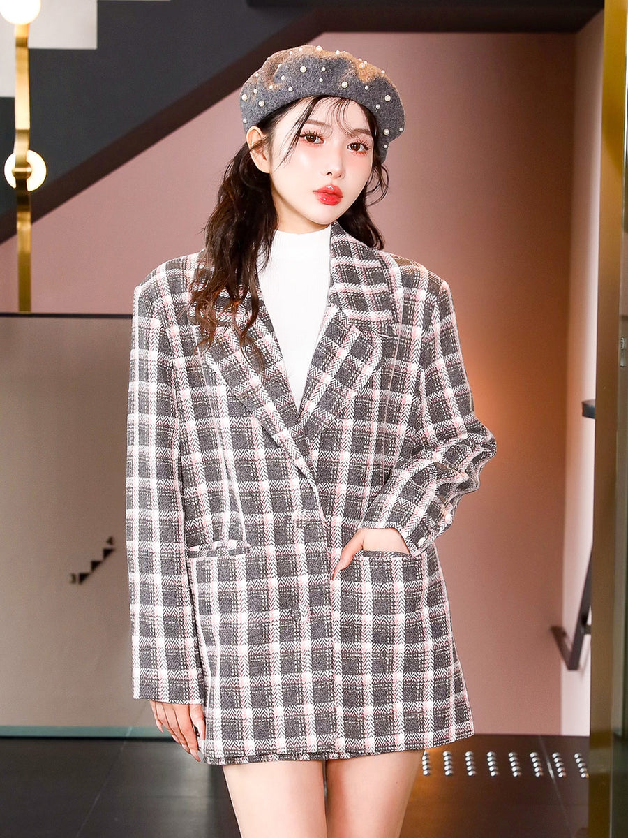 モデル:160cm(着用サイズ:FREE 着用カラー:GRY)
