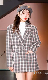 モデル:160cm(着用サイズ:FREE 着用カラー:GRY)