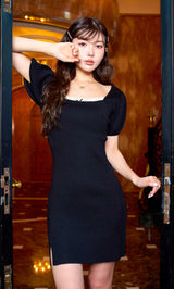 モデル:160cm(着用サイズ:FREE 着用カラー:BLK)