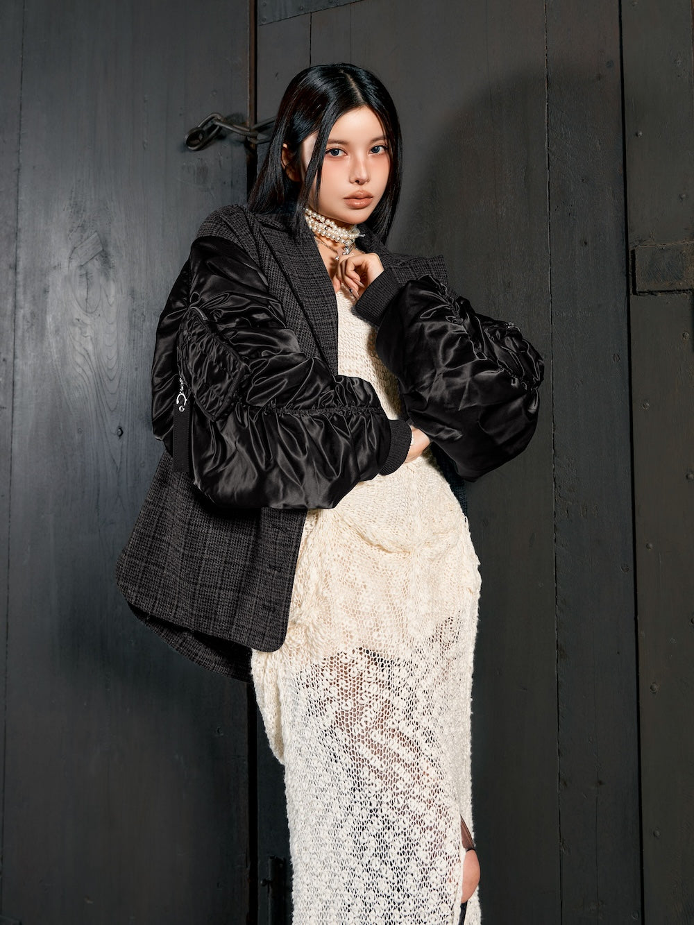 モデル:160cm(着用サイズ:FREE 着用カラー:BLK)