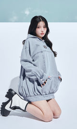 モデル:160cm(着用サイズ:FREE 着用カラー:BLU)