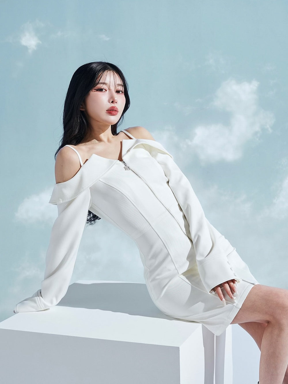 モデル:160cm(着用サイズ:FREE 着用カラー:WHT)