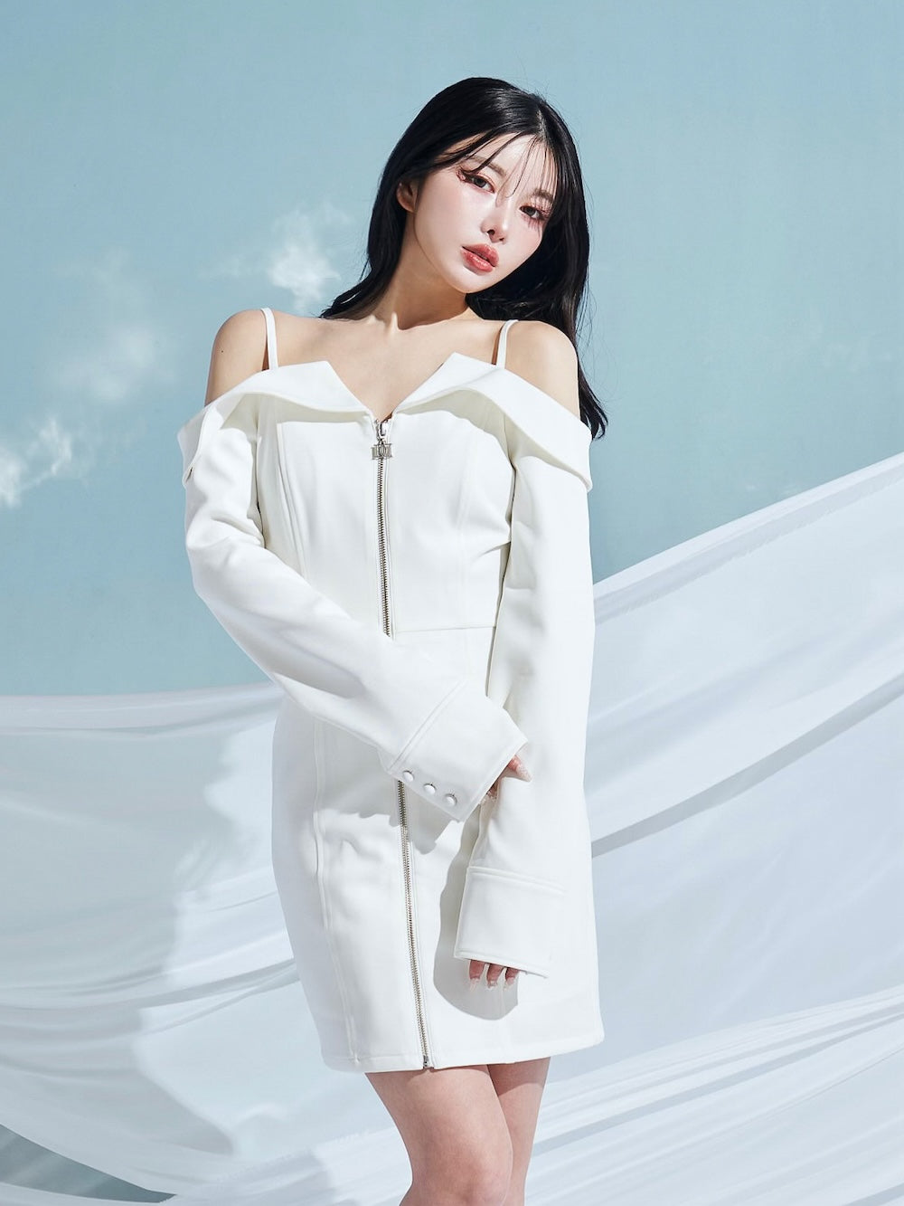 モデル:160cm(着用サイズ:FREE 着用カラー:WHT)