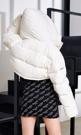 モデル:160cm(着用サイズ:FREE 着用カラー:WHT)