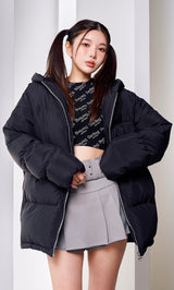 モデル:160cm(着用サイズ:FREE 着用カラー:BLK)