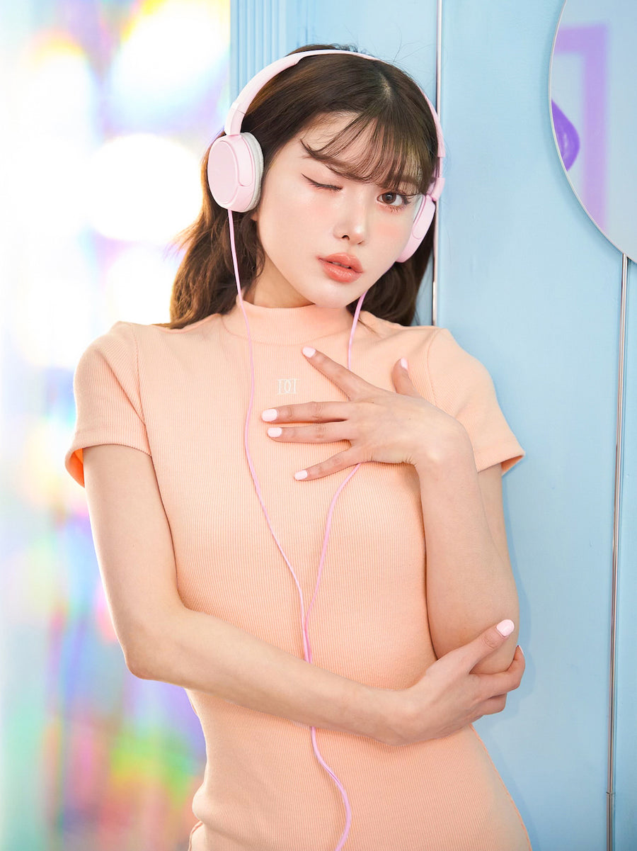 モデル:160cm(着用サイズ:FREE 着用カラー:PNK)