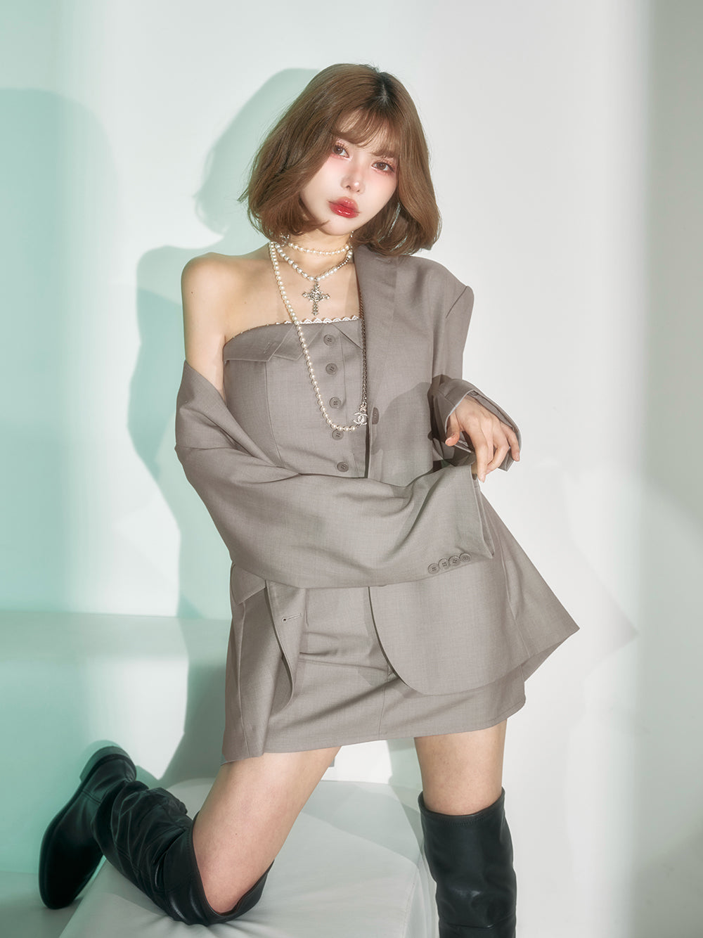 モデル:160cm(着用サイズ:FREE 着用カラー:GRY)