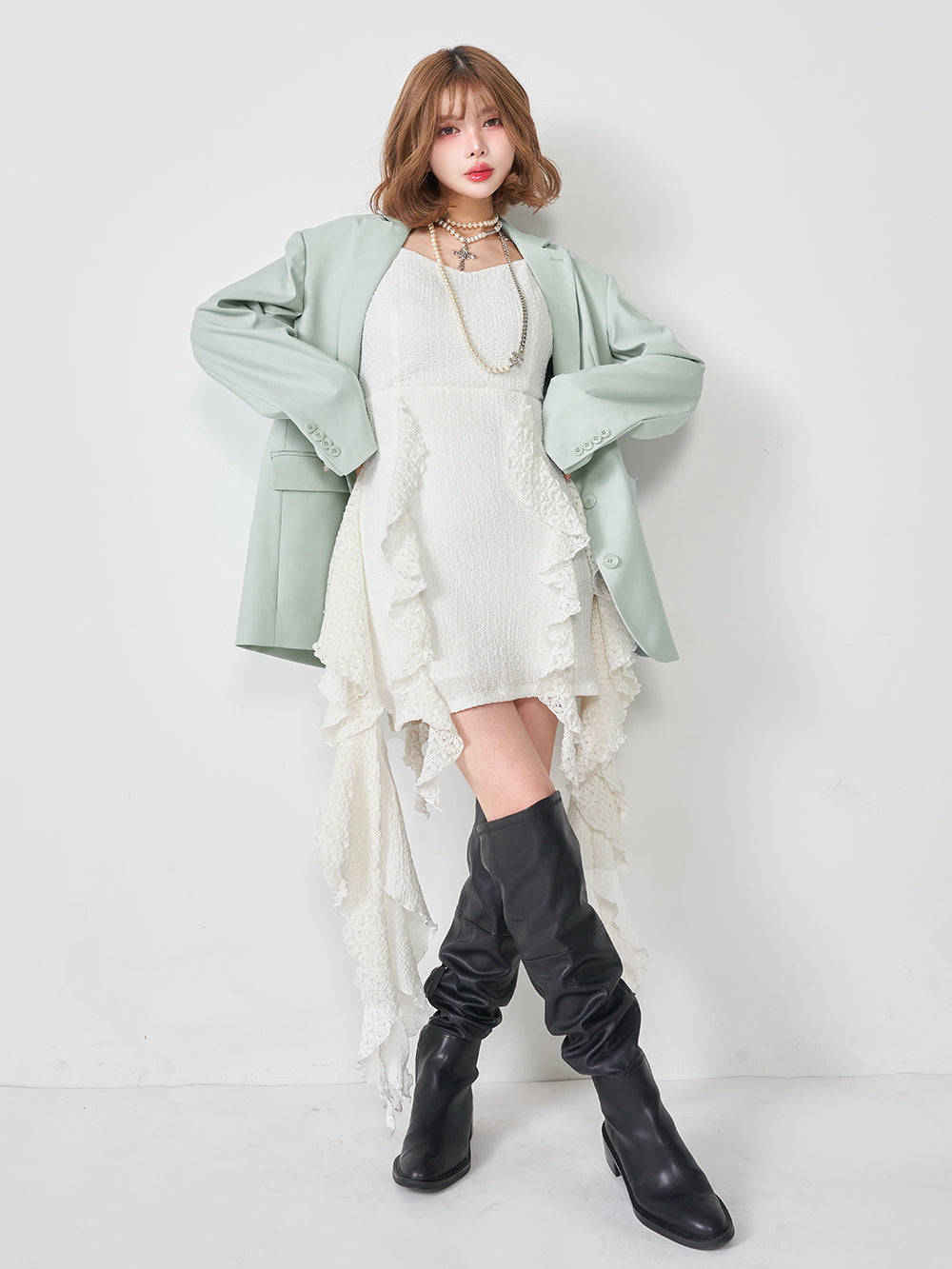 モデル:160cm(着用サイズ:FREE 着用カラー:WHT)