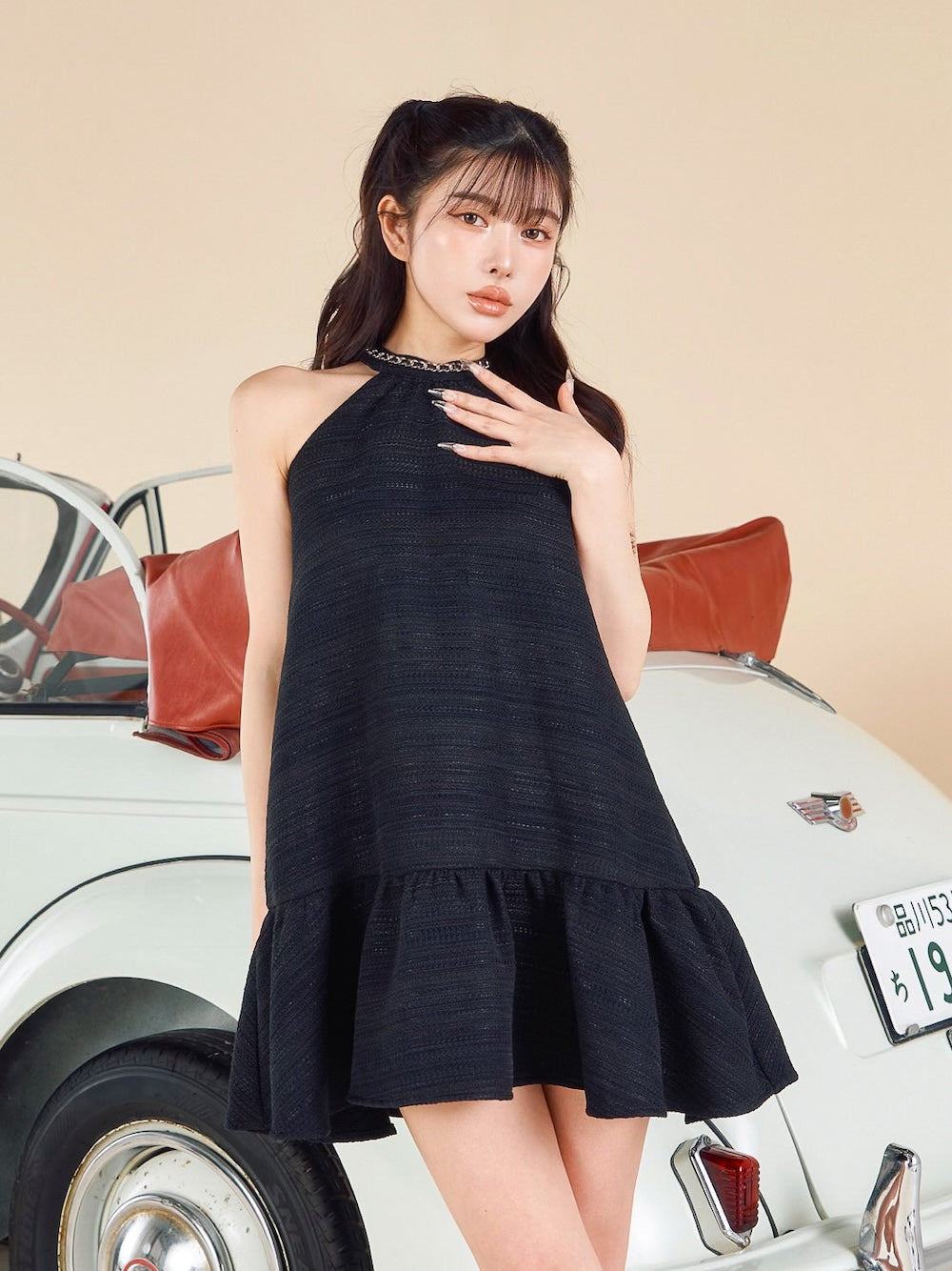 モデル:160cm(着用サイズ:FREE 着用カラー:BLK)