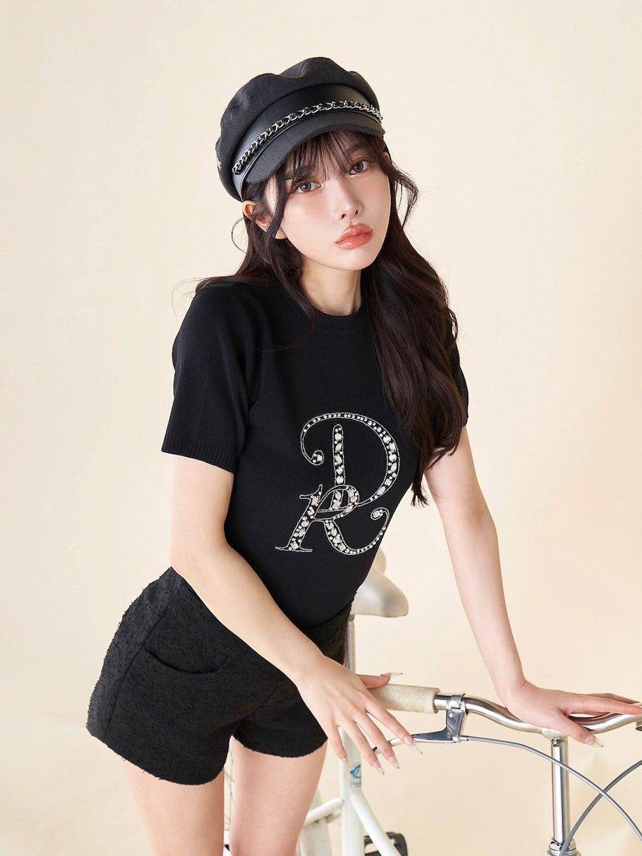 モデル:160cm(着用サイズ:FREE 着用カラー:BLK)