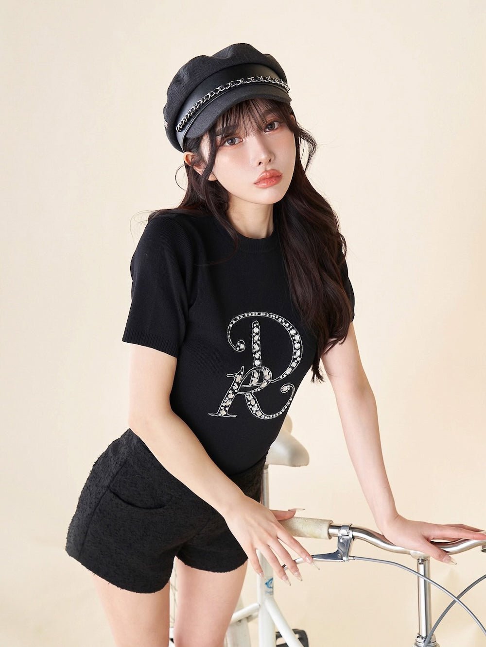 モデル:160cm(着用サイズ:S 着用カラー:BLK)