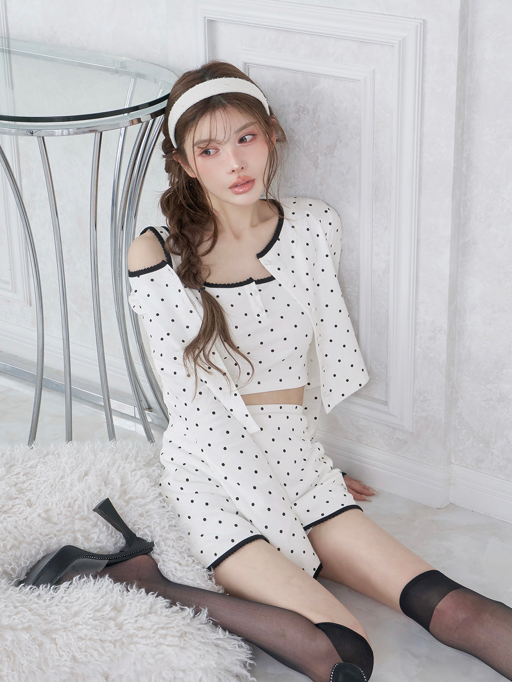 モデル:160cm(着用サイズ:FREE 着用カラー:WHT)