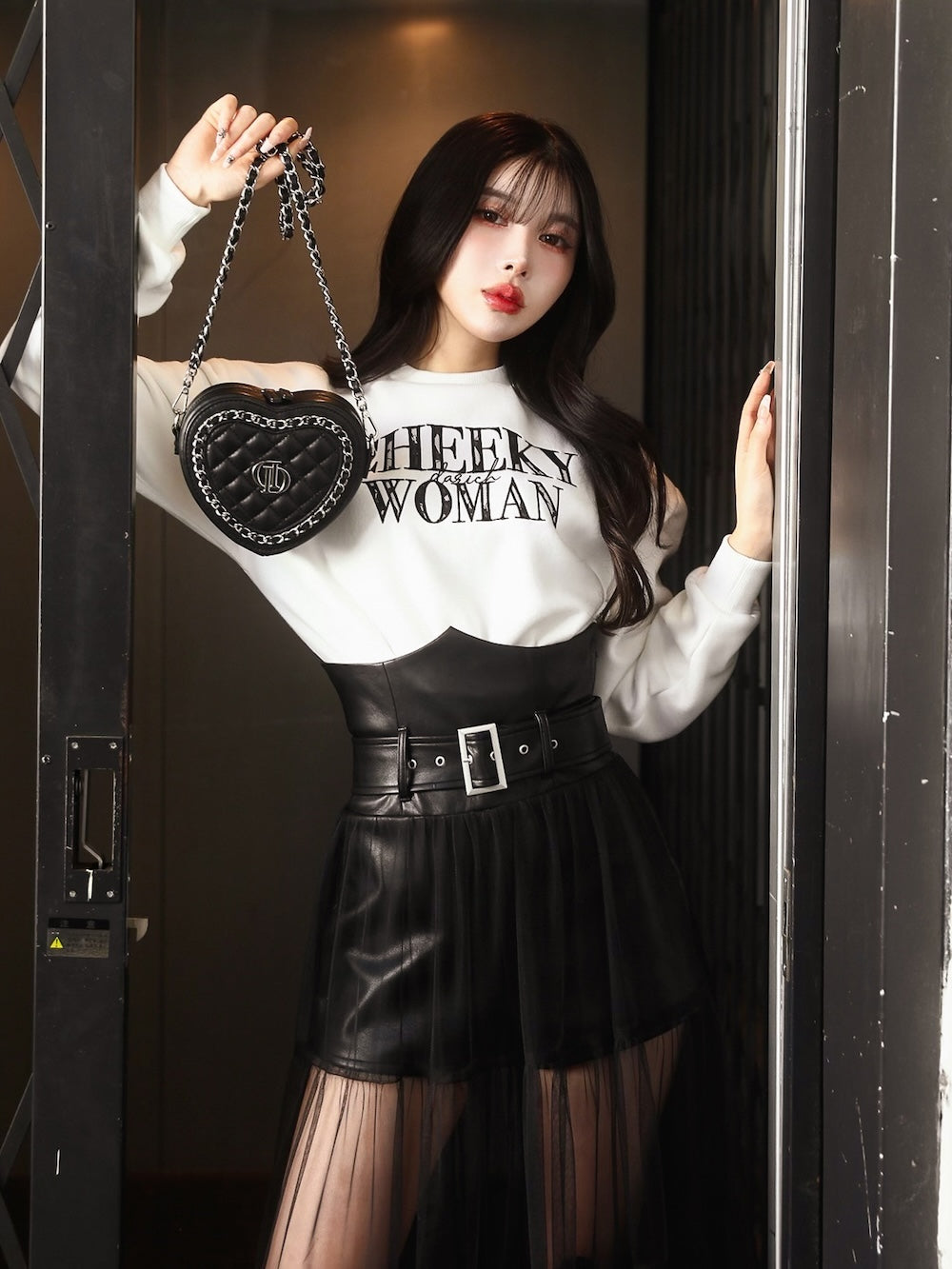 モデル:160cm(着用サイズ:FREE 着用カラー:WHT)