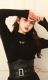 モデル:160cm(着用サイズ:FREE 着用カラー:BLK)