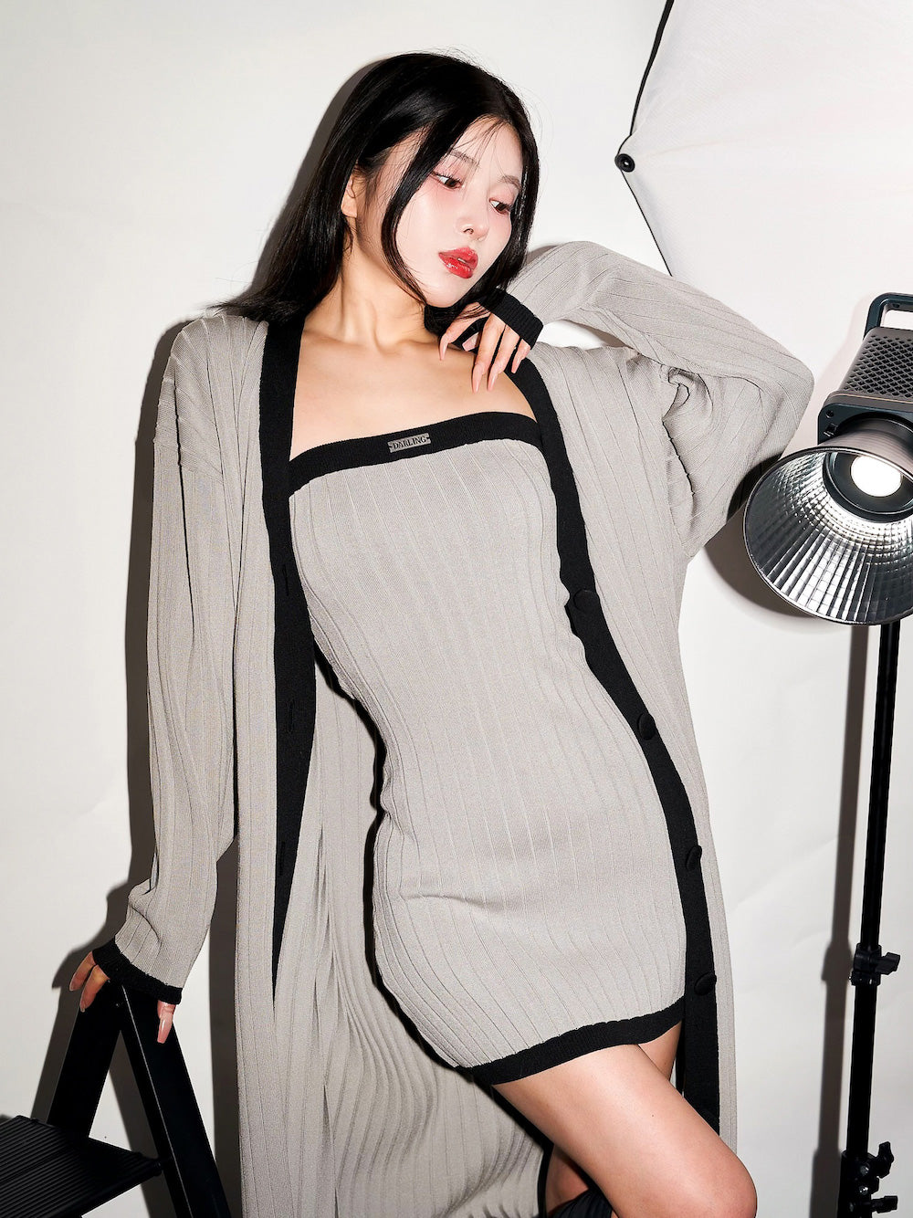 モデル:160cm(着用サイズ:FREE 着用カラー:GRY)