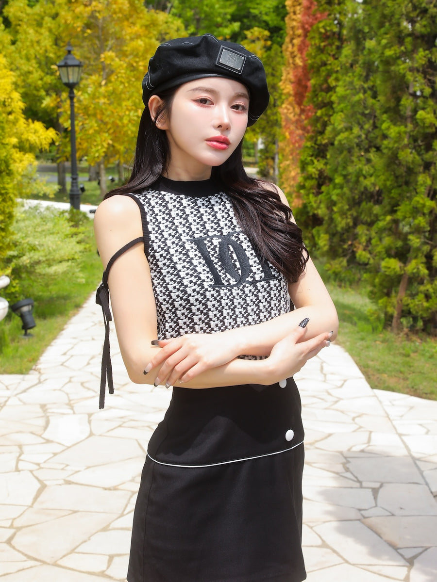 モデル:160cm(着用サイズ:FREE 着用カラー:BLK)