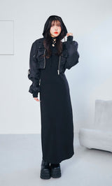 モデル:160cm(着用サイズ:FREE 着用カラー:BLK)