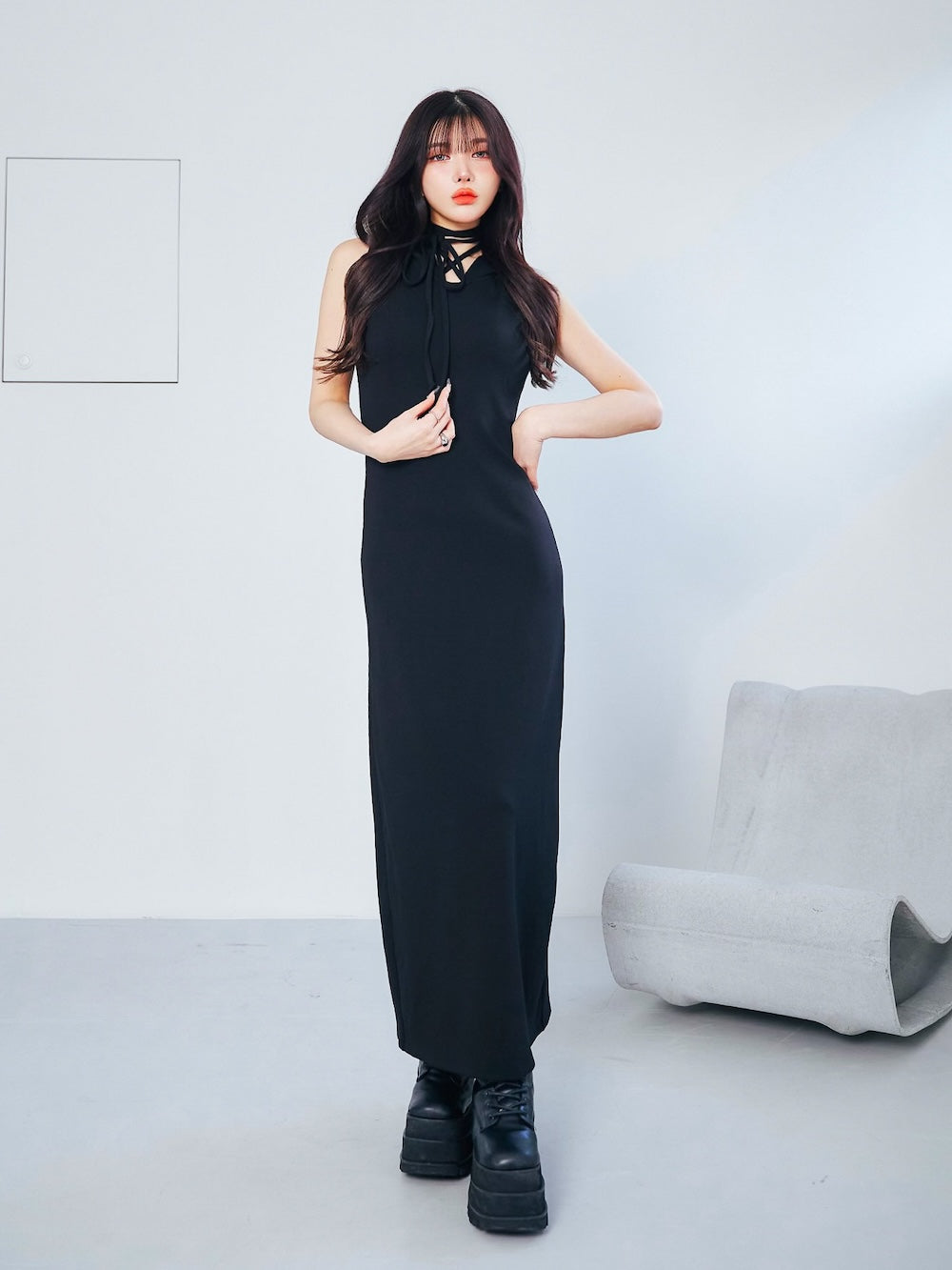 モデル:160cm(着用サイズ:FREE 着用カラー:BLK)