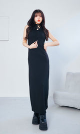 モデル:160cm(着用サイズ:FREE 着用カラー:BLK)