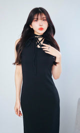 モデル:160cm(着用サイズ:FREE 着用カラー:BLK)