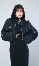 モデル:160cm(着用サイズ:FREE 着用カラー:BLK)