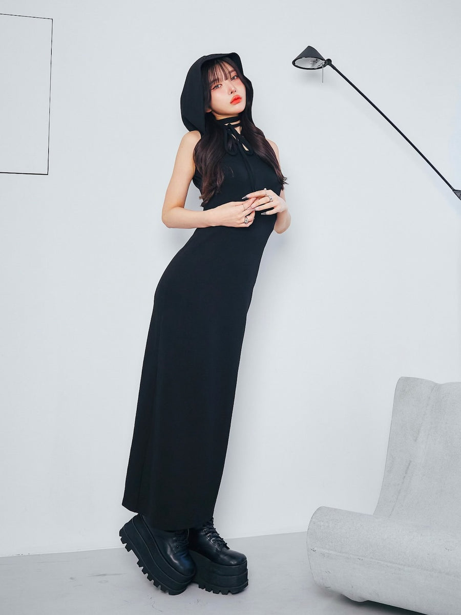 モデル:160cm(着用サイズ:FREE 着用カラー:BLK)