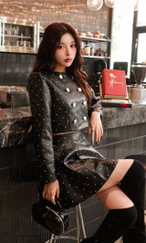 モデル:160cm(着用サイズ:FREE 着用カラー:BLK)