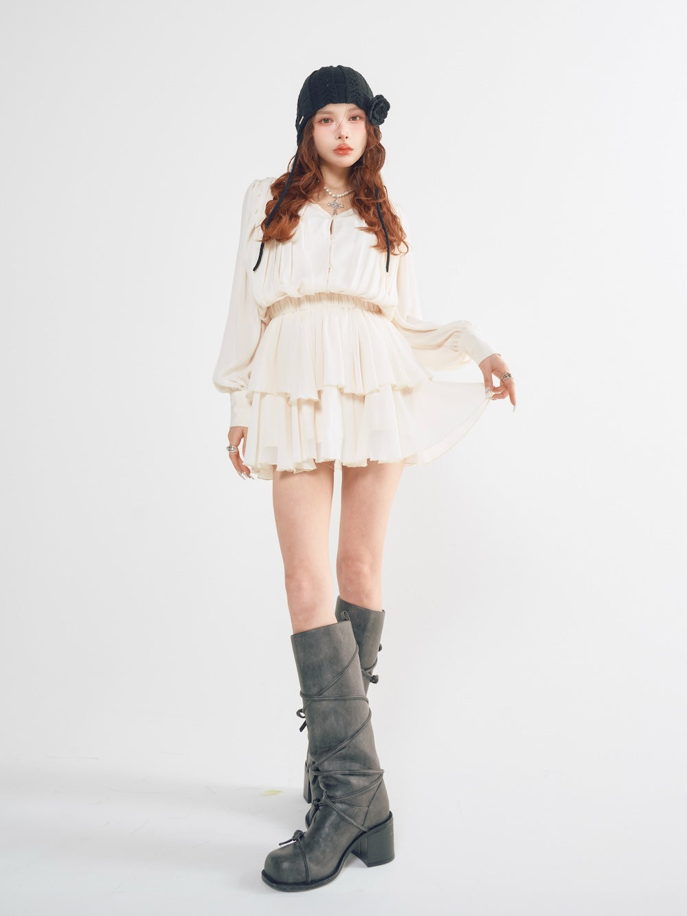 モデル:160cm(着用サイズ:FREE 着用カラー:IVO)