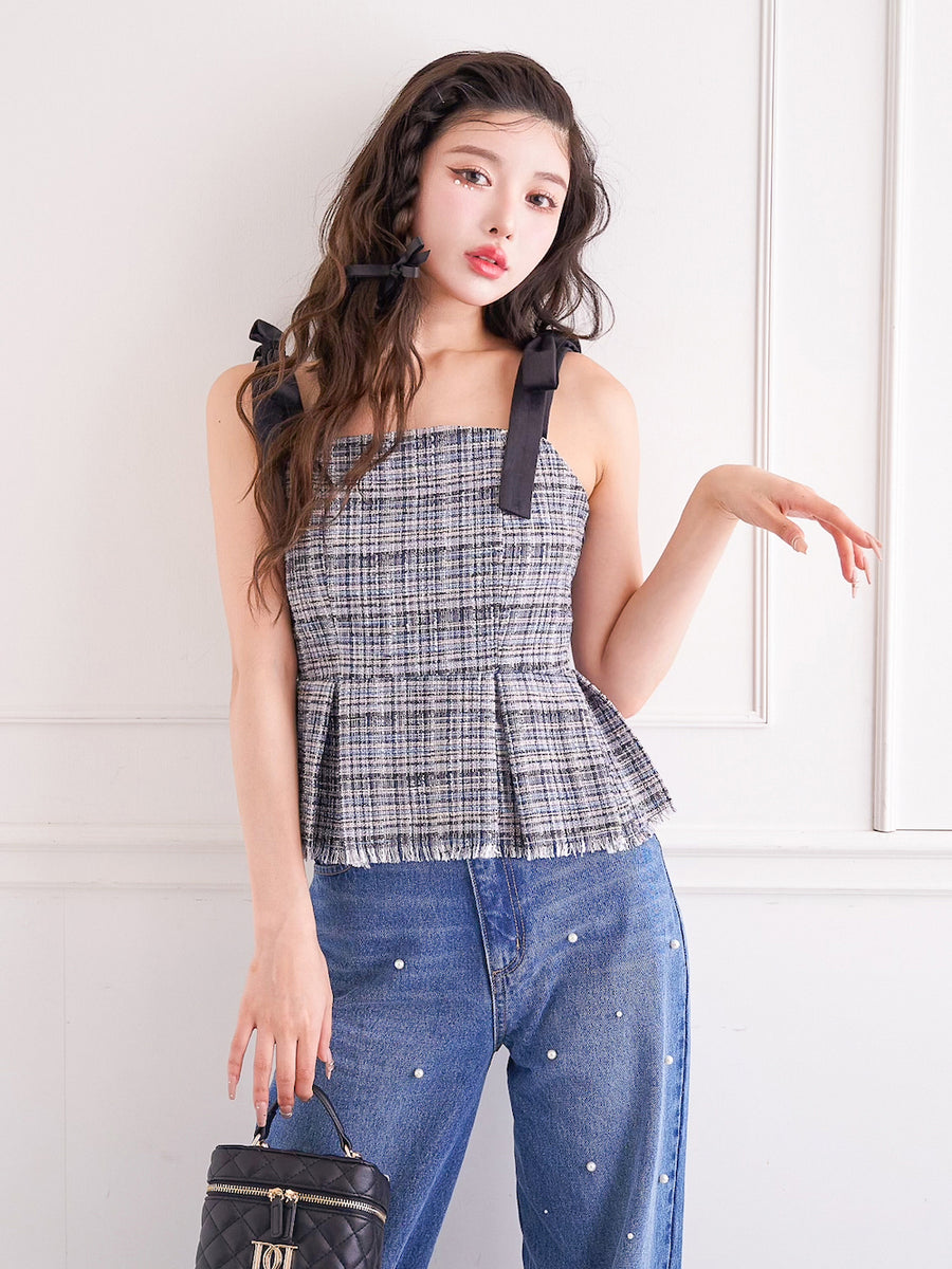 モデル:160cm(着用サイズ:FREE 着用カラー:NVY)