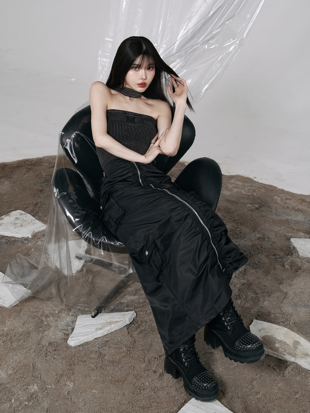 モデル:160cm(着用サイズ:FREE 着用カラー:BLK)